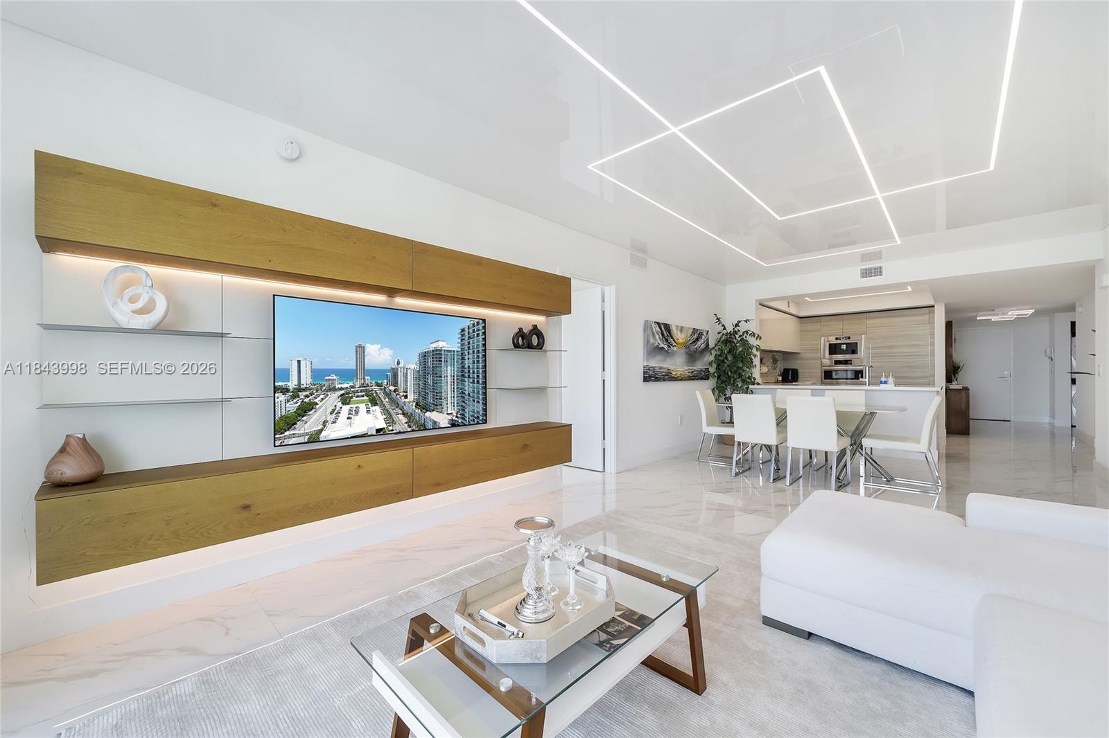 PARQUE TOWERS CONDO - Residential