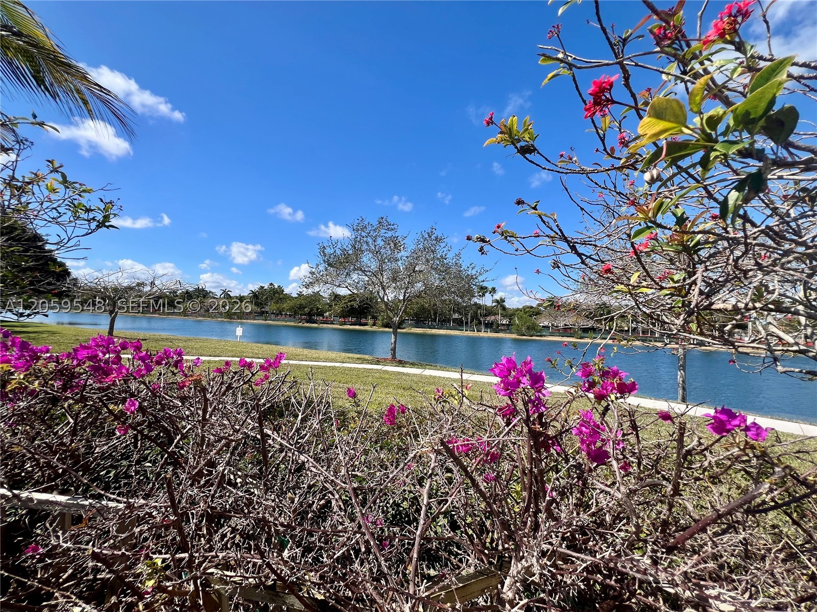 THE COURTS AT BAYSHORE II - Residential