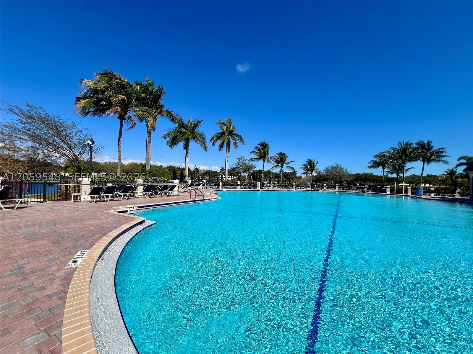 THE COURTS AT BAYSHORE II - Residential