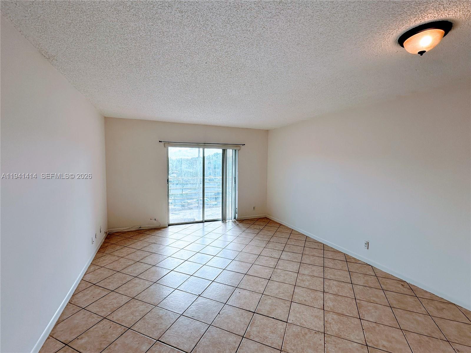 Perfect for first-time buyers or investors, this 1-bedroom, 1.5-bath apartment in Deerfield Beach. The community features amenities like a pool, sauna, and BBQ/picnic area. Perfectly situated for easy access to major roads, it's a great investment or starter home for those seeking affordability and convenience. Ideal for commuters and those looking for low-maintenance living.