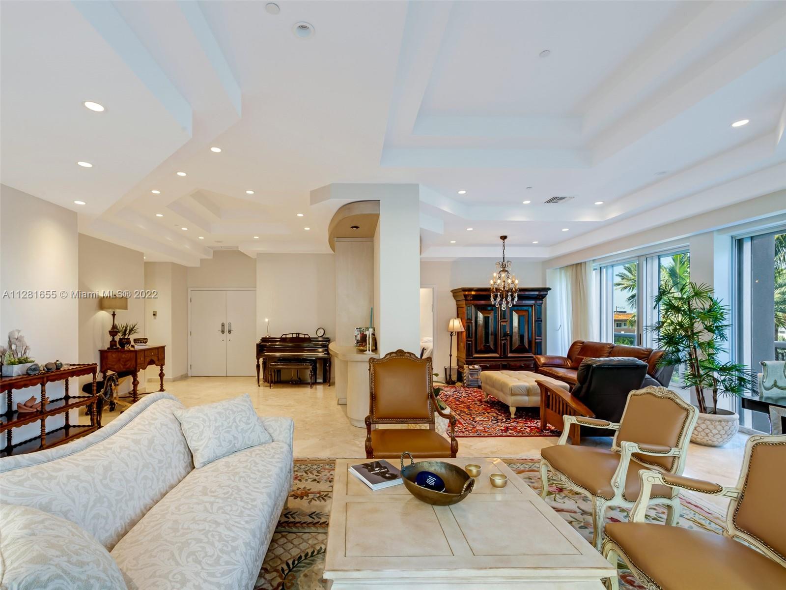 MAJESTIC TOWER - Residential