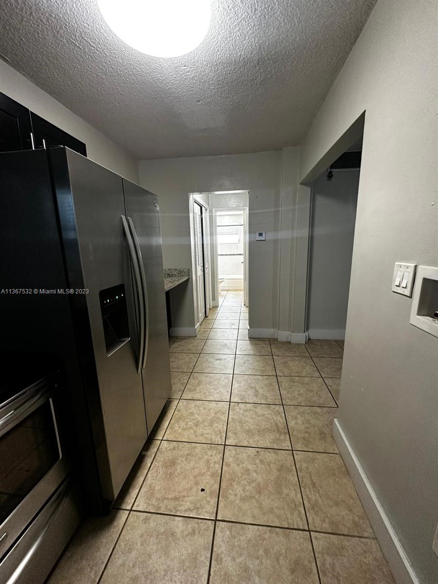 GARSAN APTS INC CONDO - Residential Lease