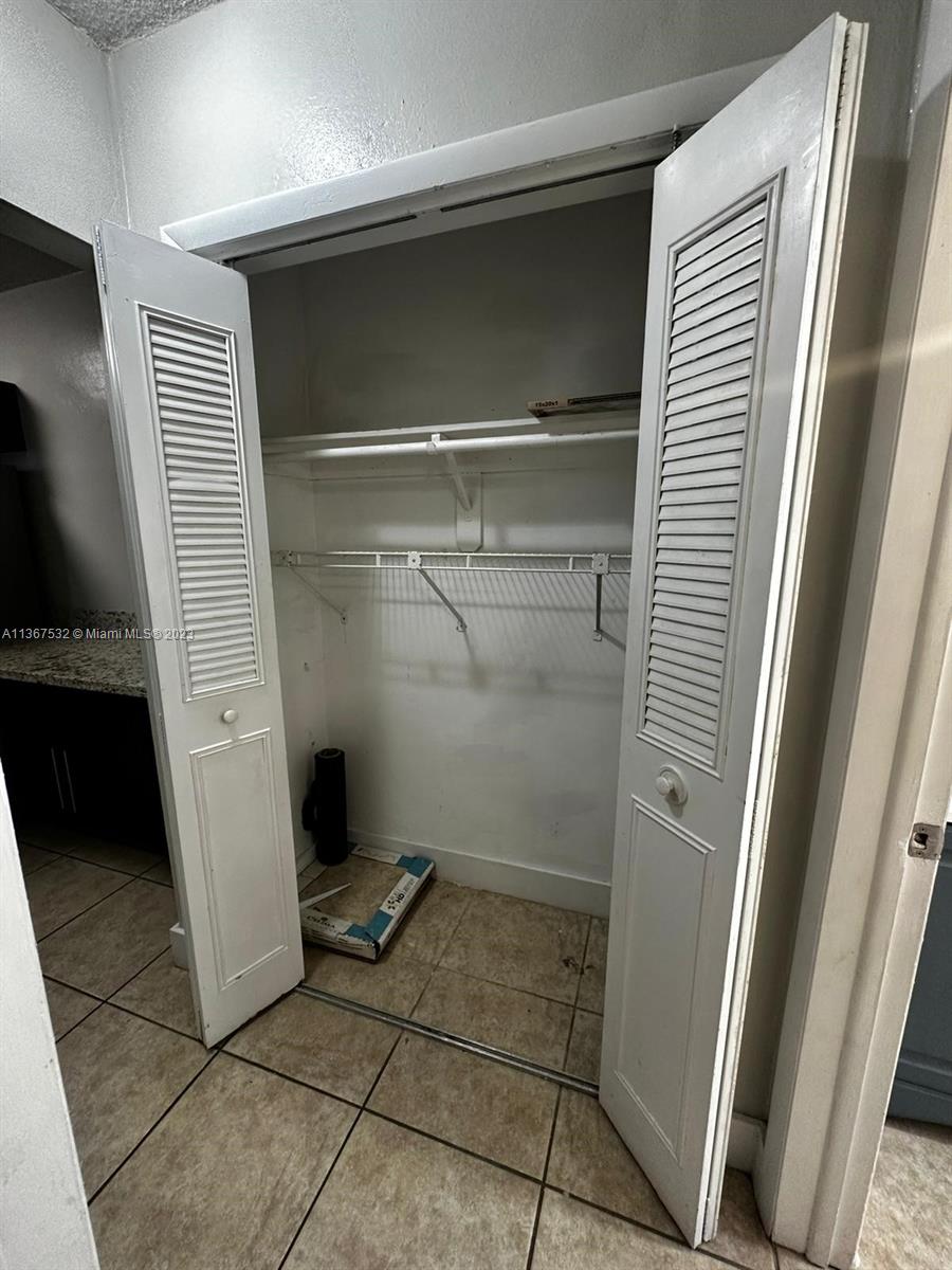 GARSAN APTS INC CONDO - Residential Lease