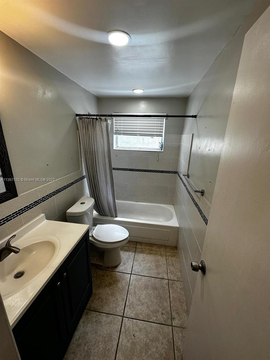 GARSAN APTS INC CONDO - Residential Lease