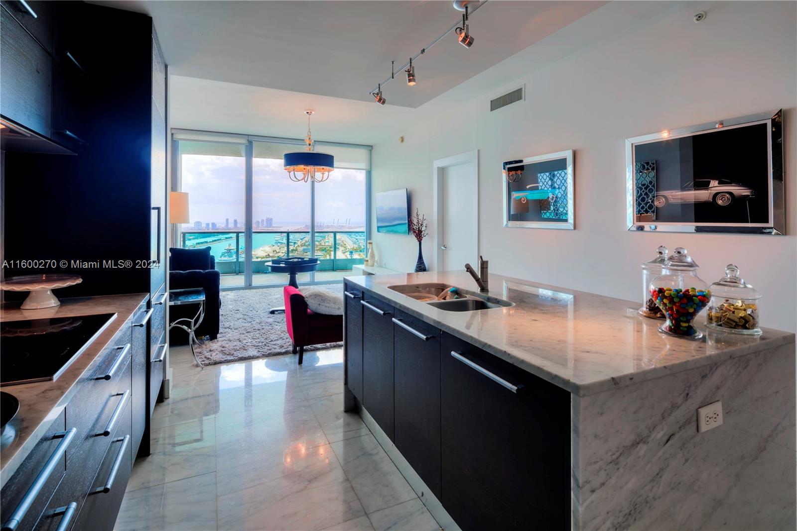 900 BISCAYNE BAY CONDO - Residential Lease