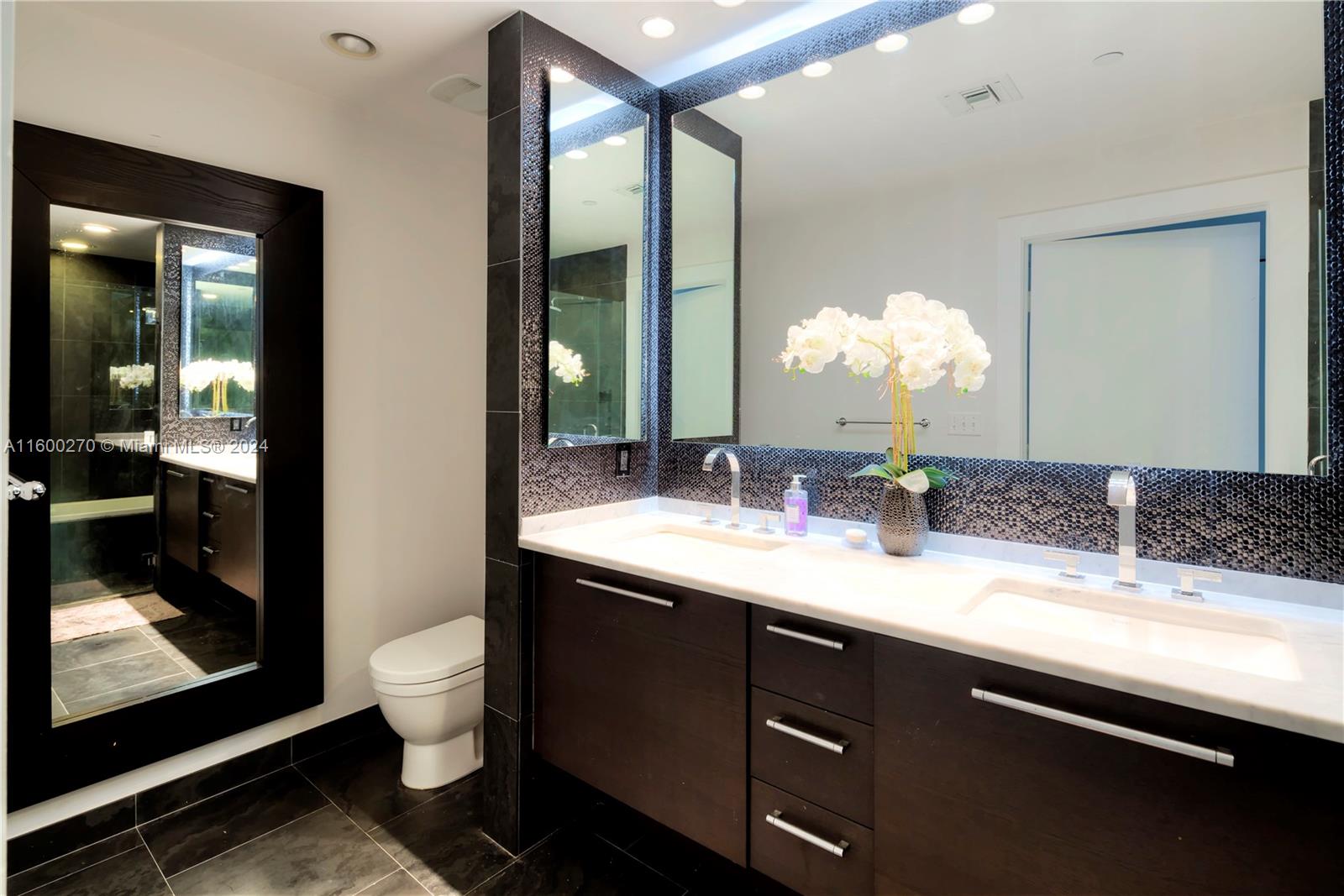900 BISCAYNE BAY CONDO - Residential Lease
