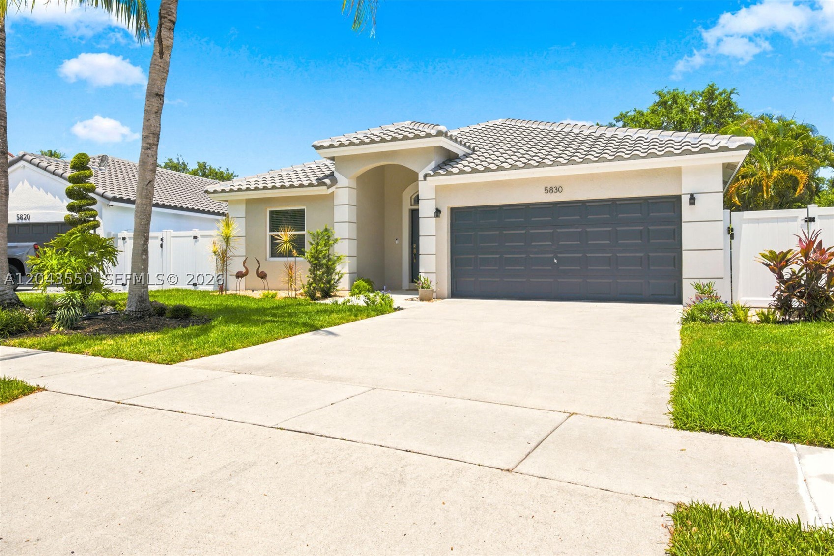 STIRLING PALM ESTATES 147- - Residential