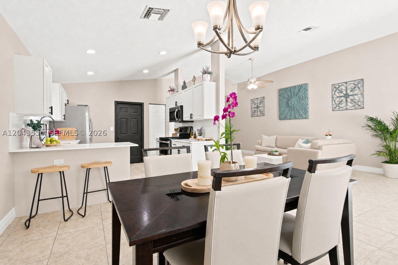 STIRLING PALM ESTATES 147- - Residential