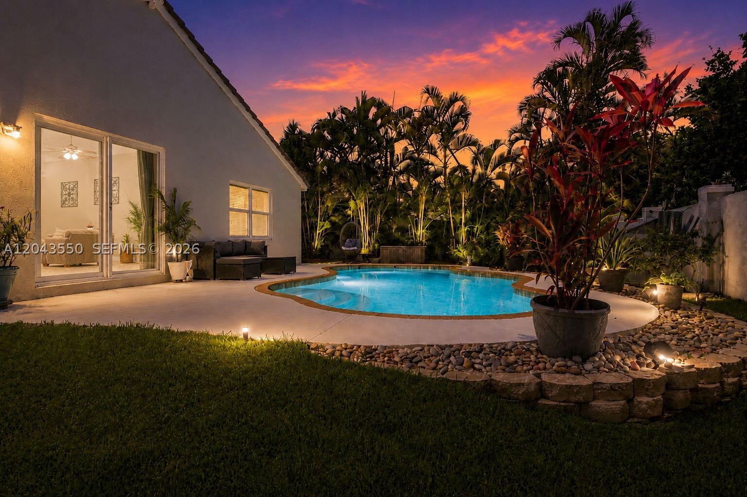 STIRLING PALM ESTATES 147- - Residential