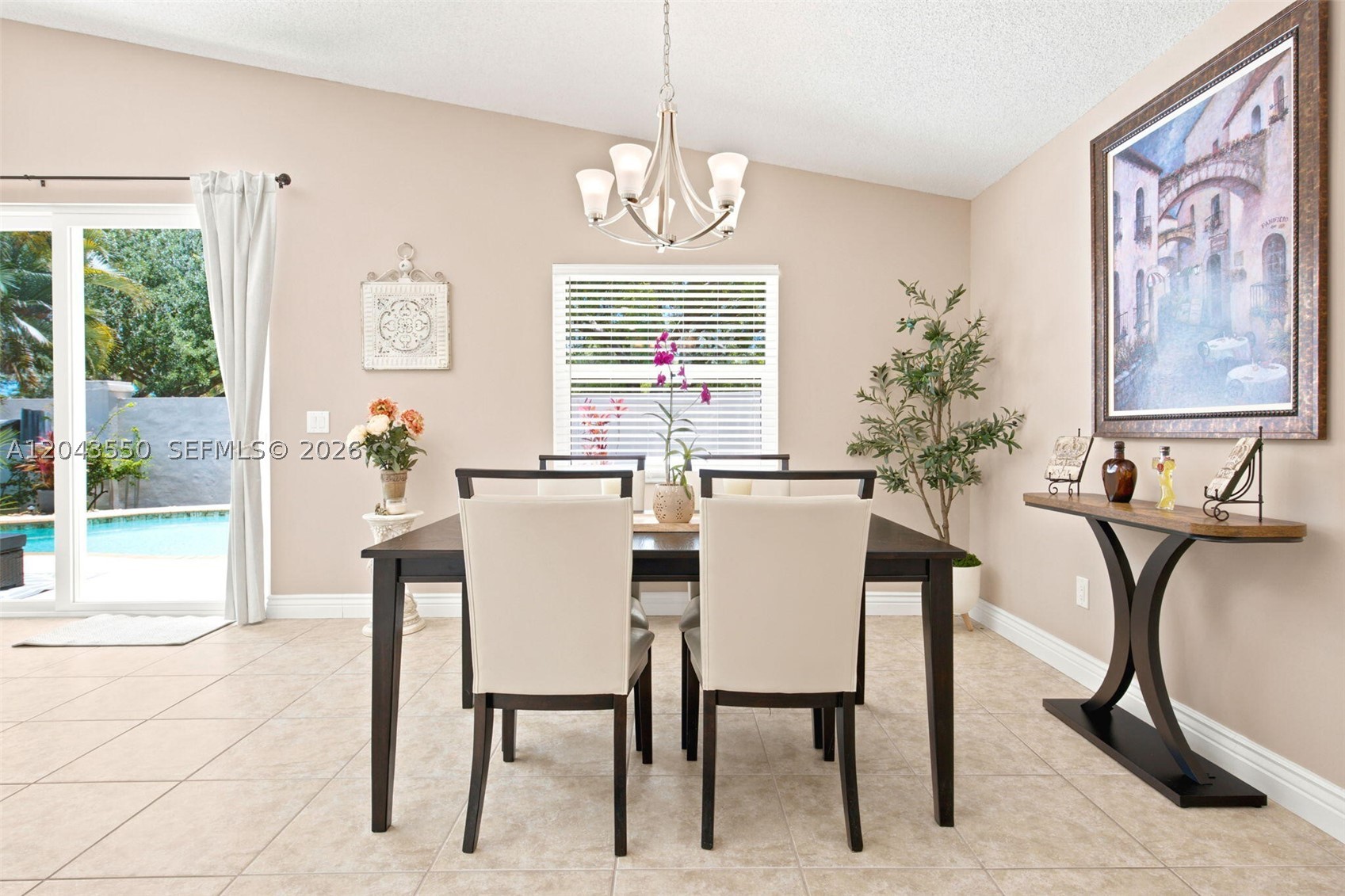 STIRLING PALM ESTATES 147- - Residential