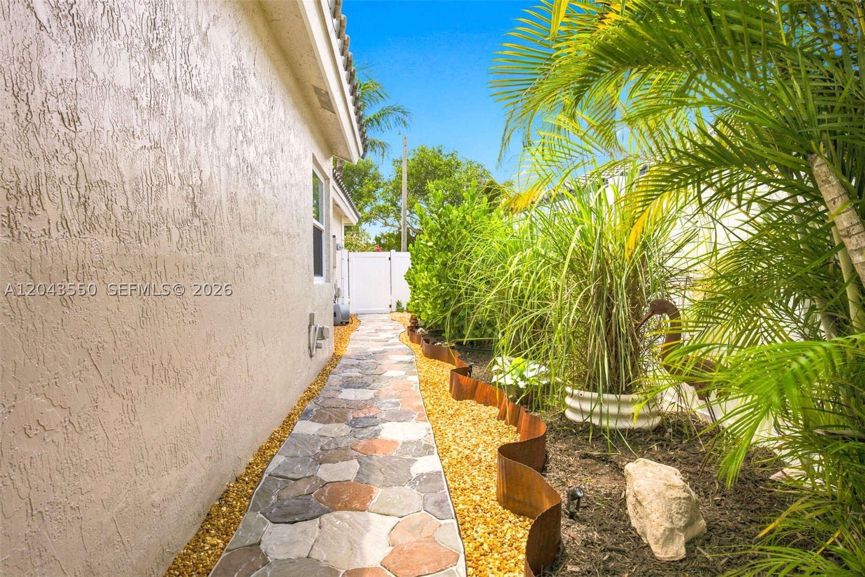 STIRLING PALM ESTATES 147- - Residential