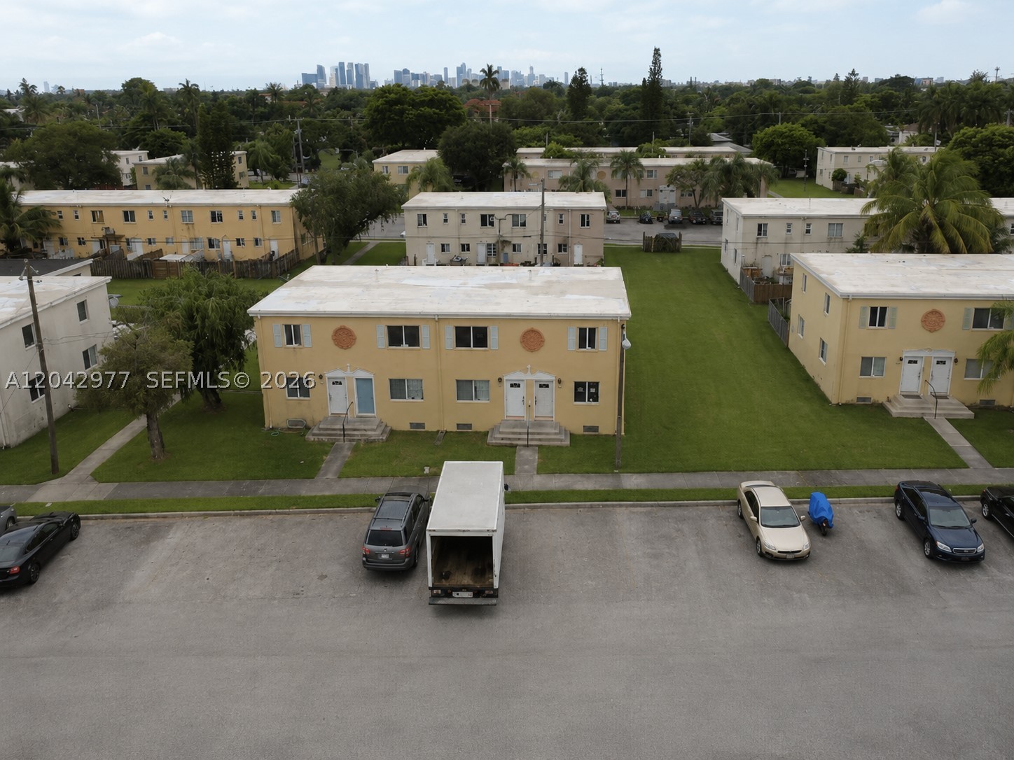 SUNSET PALM VILLAS CONDO - Residential