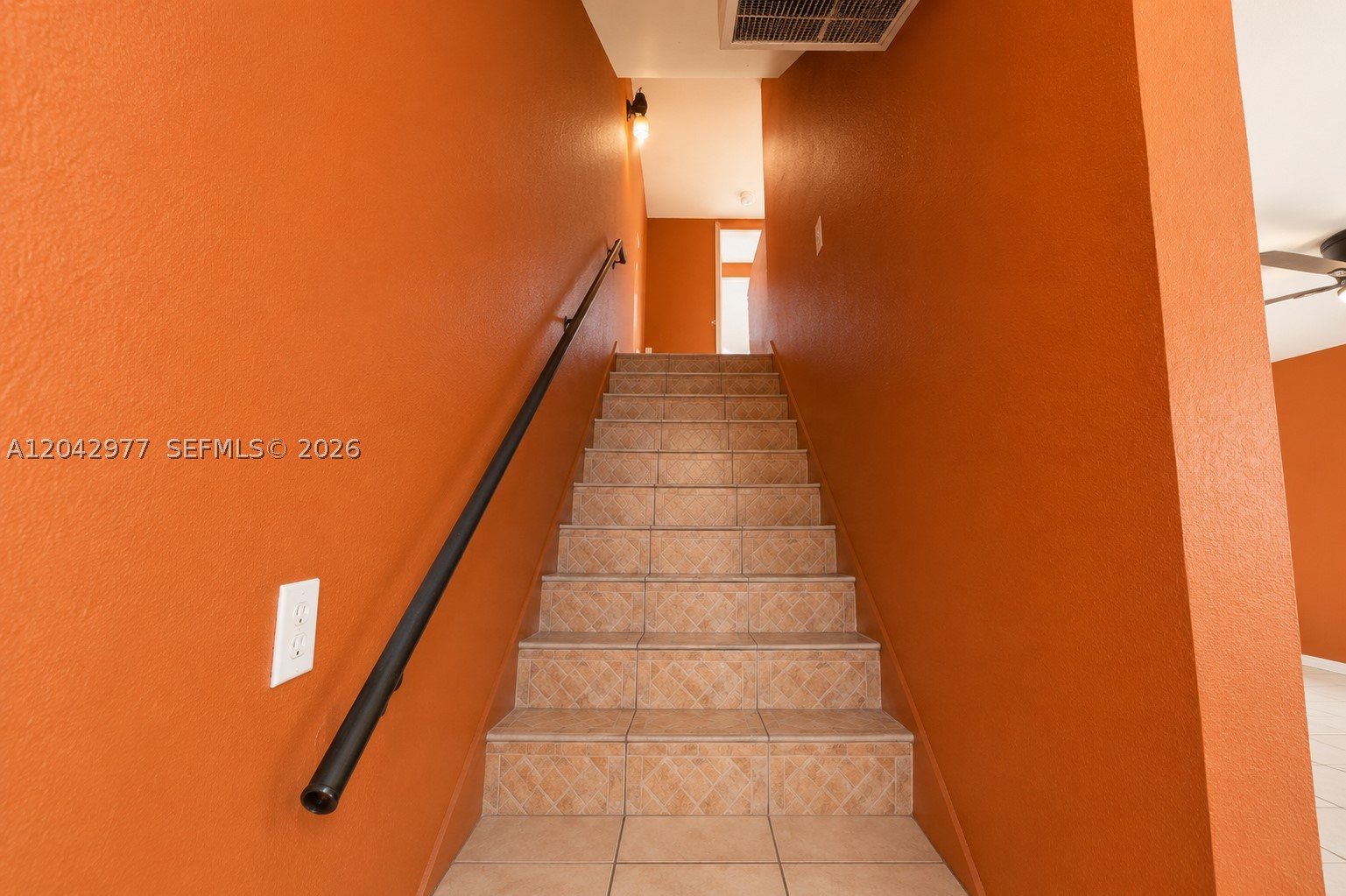 SUNSET PALM VILLAS CONDO - Residential