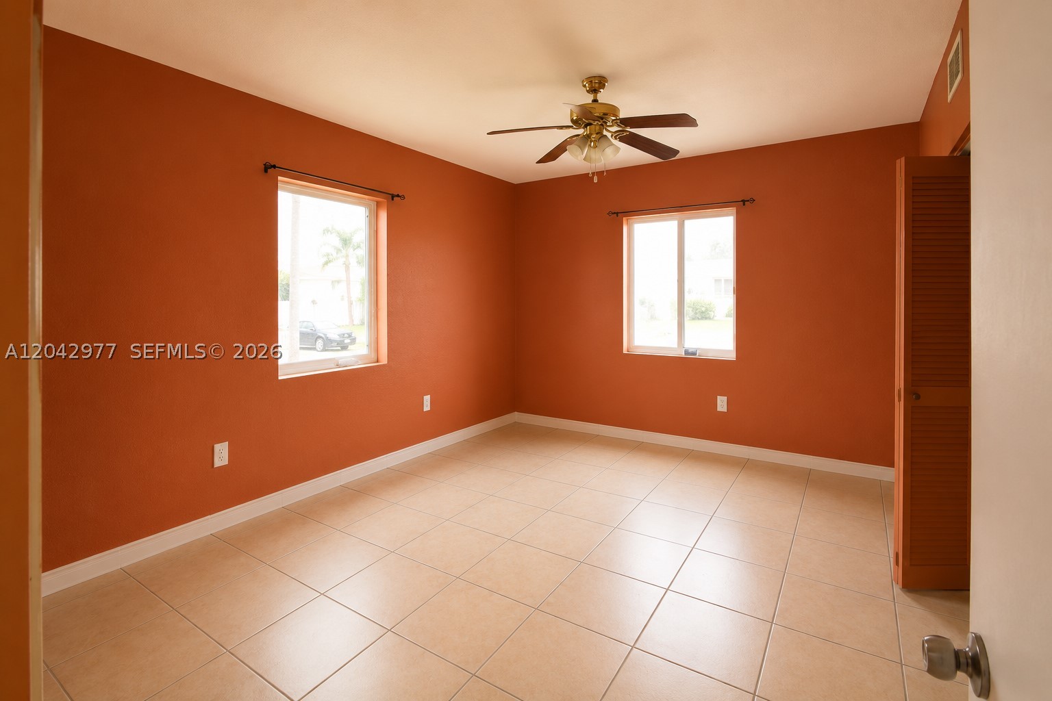 SUNSET PALM VILLAS CONDO - Residential