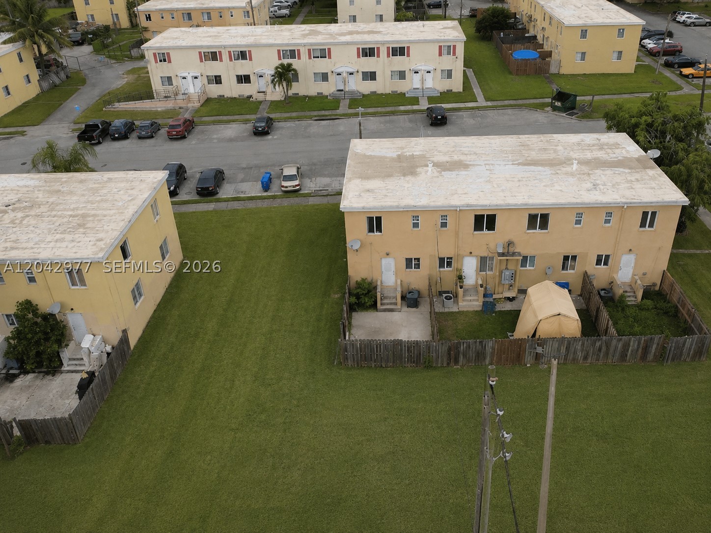 SUNSET PALM VILLAS CONDO - Residential