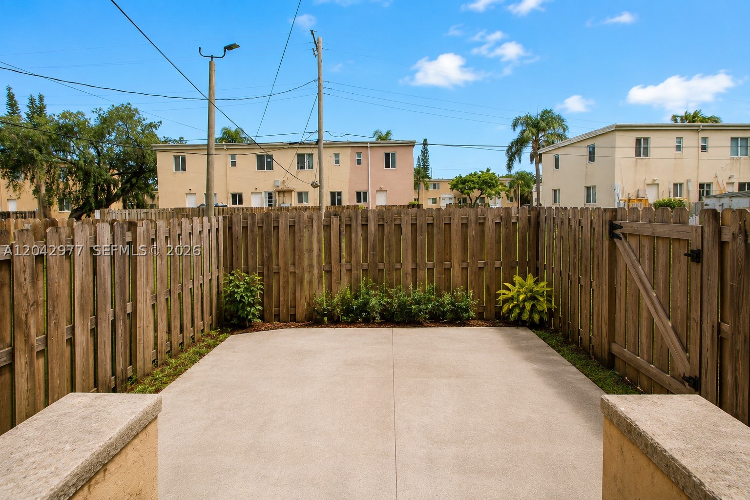 SUNSET PALM VILLAS CONDO - Residential