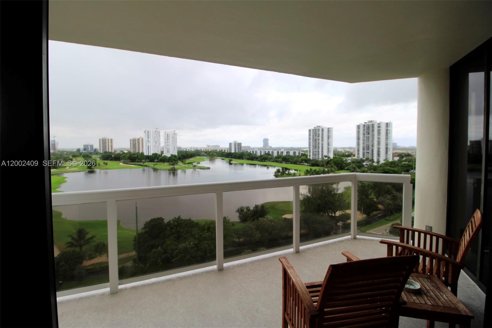 THE LANDMARK CONDO - Residential