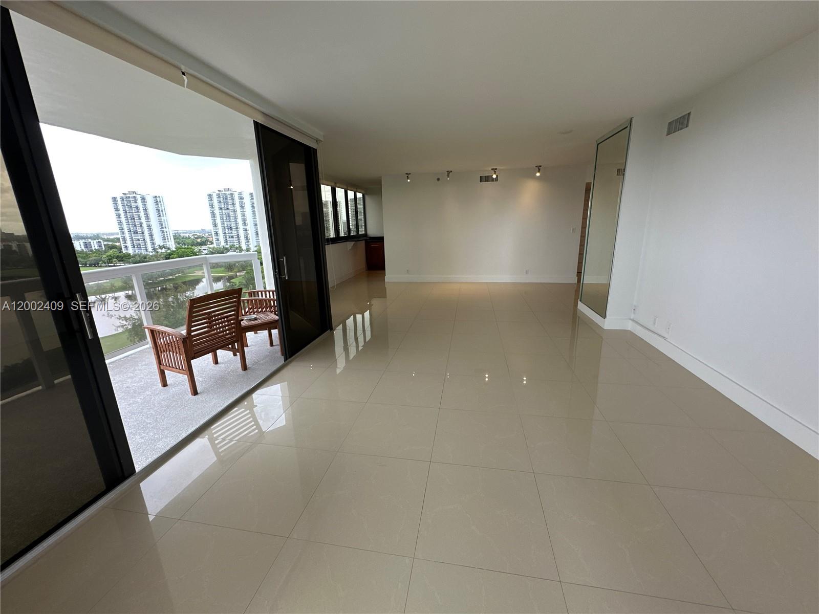 THE LANDMARK CONDO - Residential