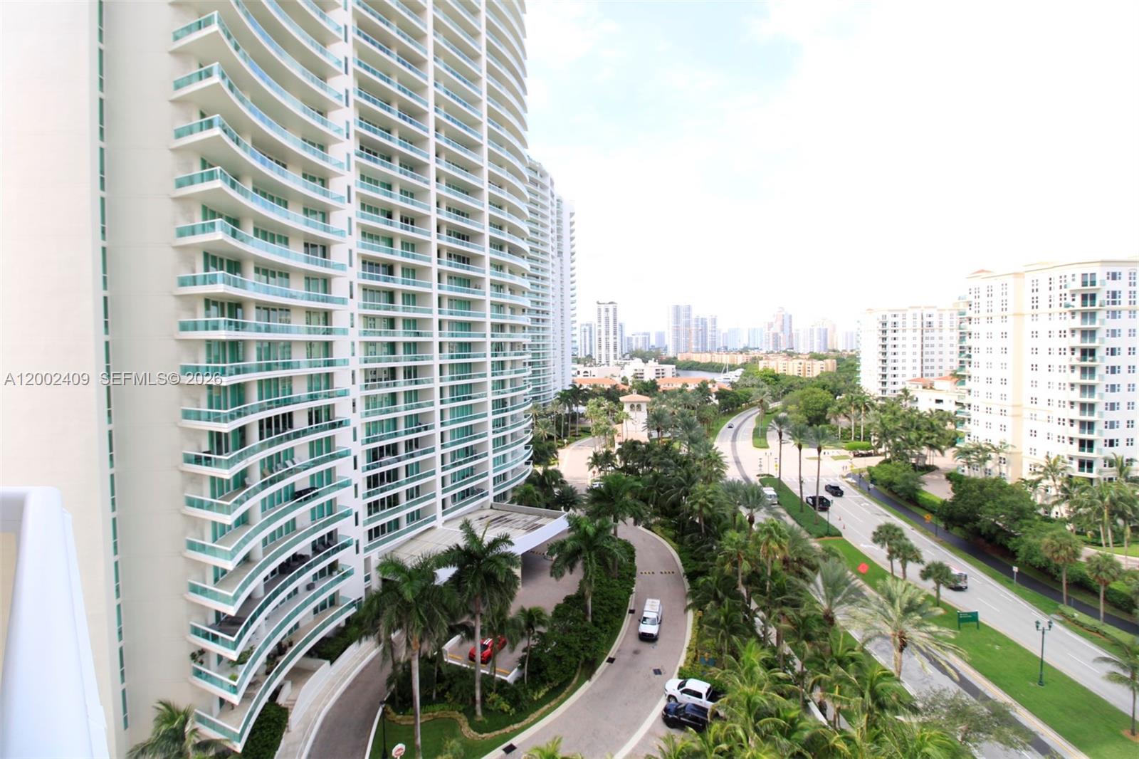 THE LANDMARK CONDO - Residential