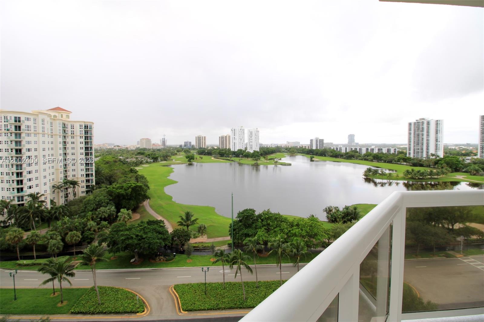 THE LANDMARK CONDO - Residential