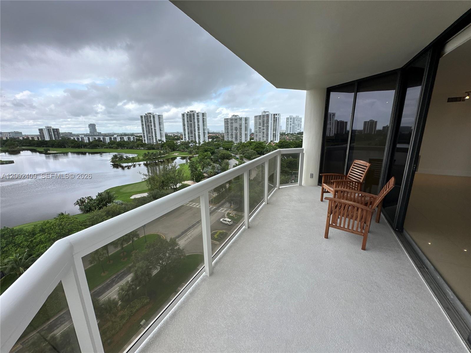 THE LANDMARK CONDO - Residential