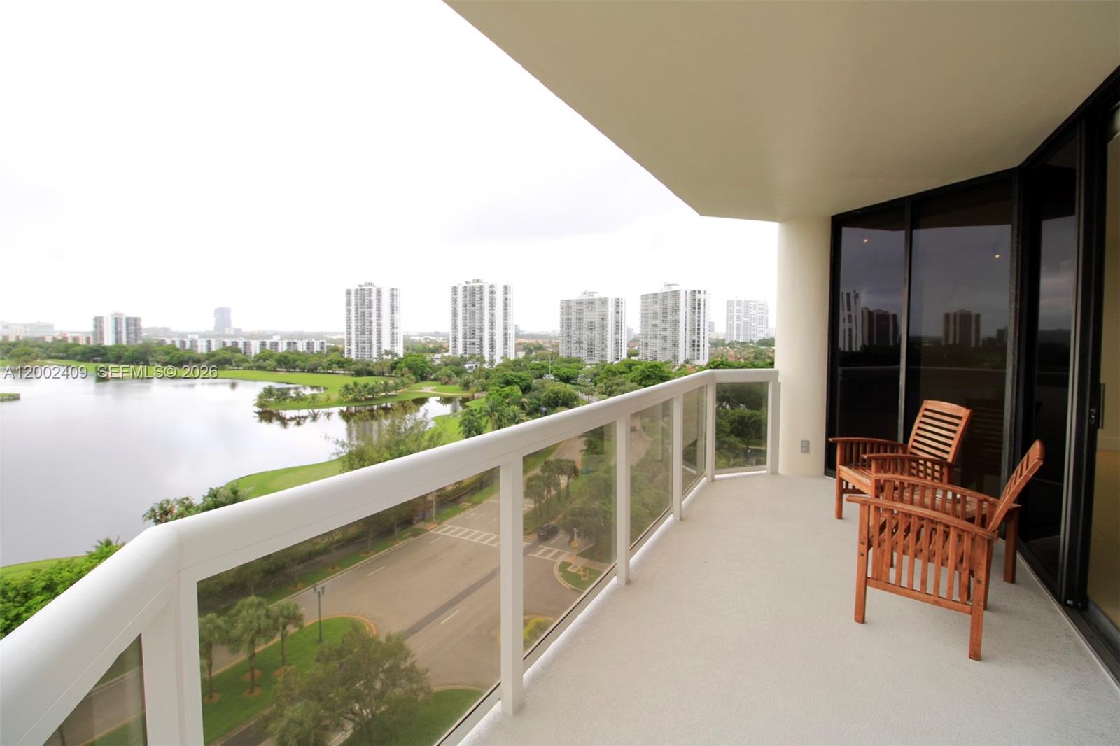 THE LANDMARK CONDO - Residential