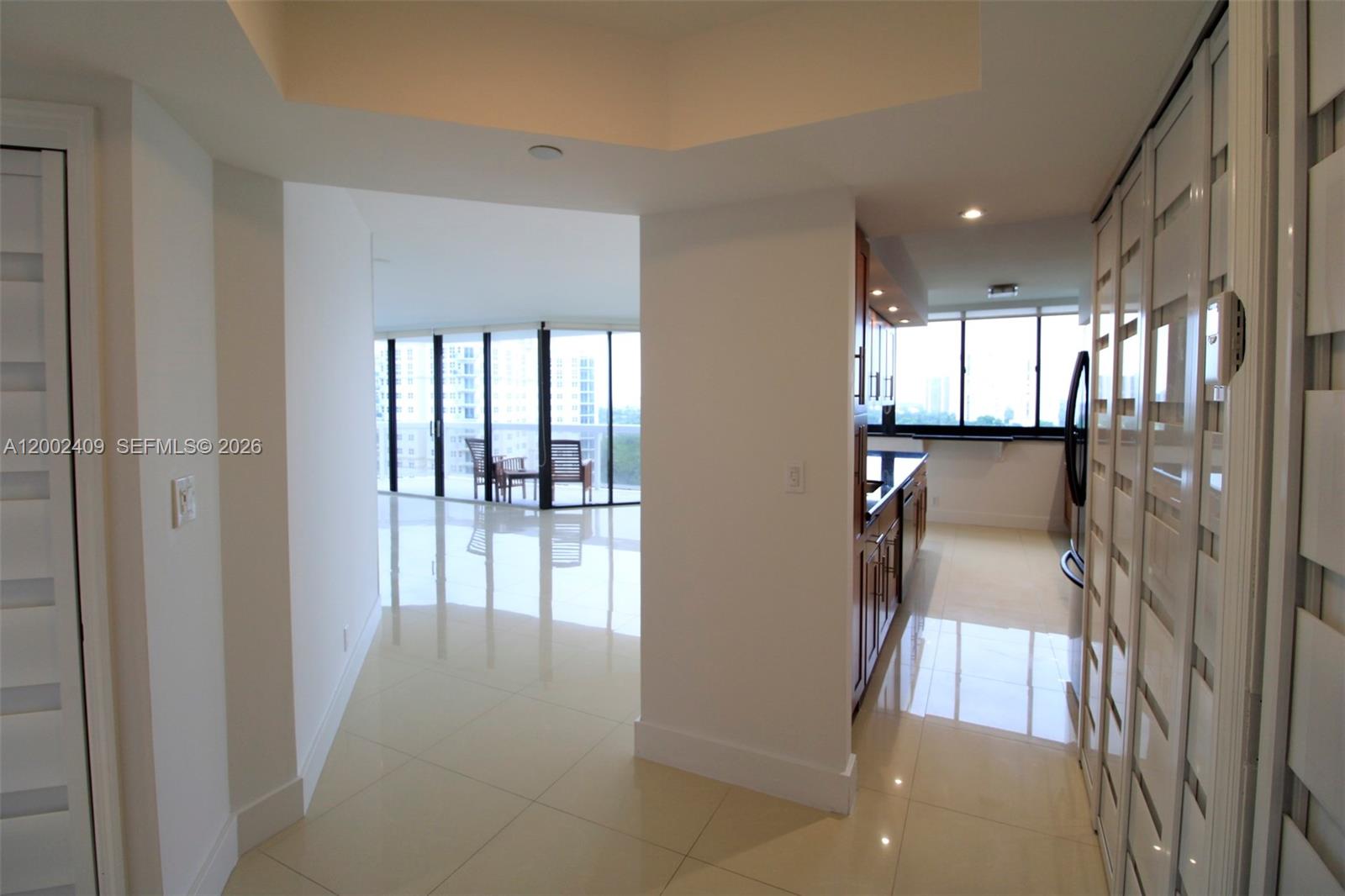 THE LANDMARK CONDO - Residential