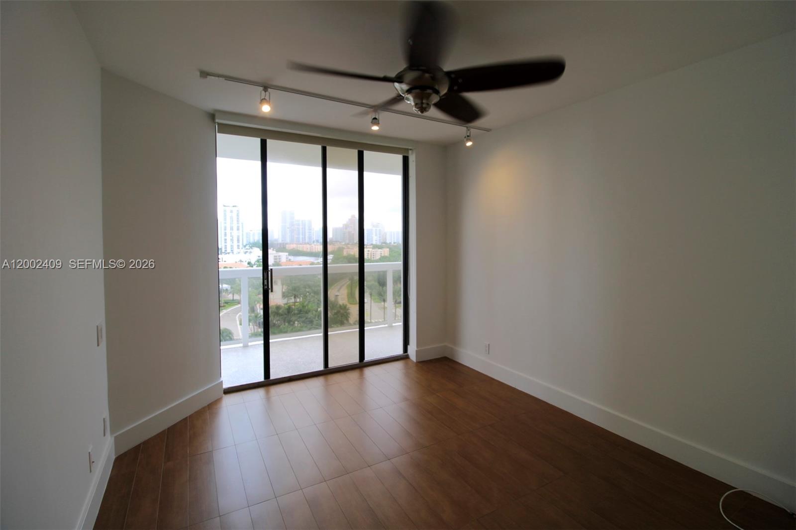 THE LANDMARK CONDO - Residential