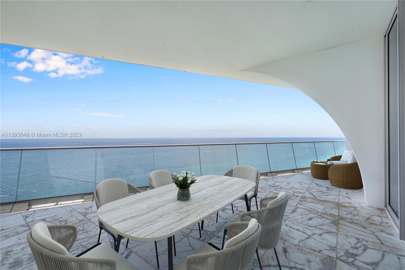 JADE SIGNATURE CONDO - Residential