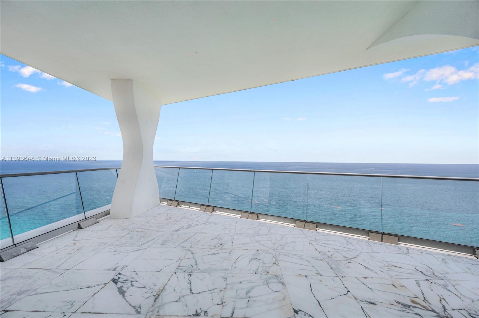 JADE SIGNATURE CONDO - Residential