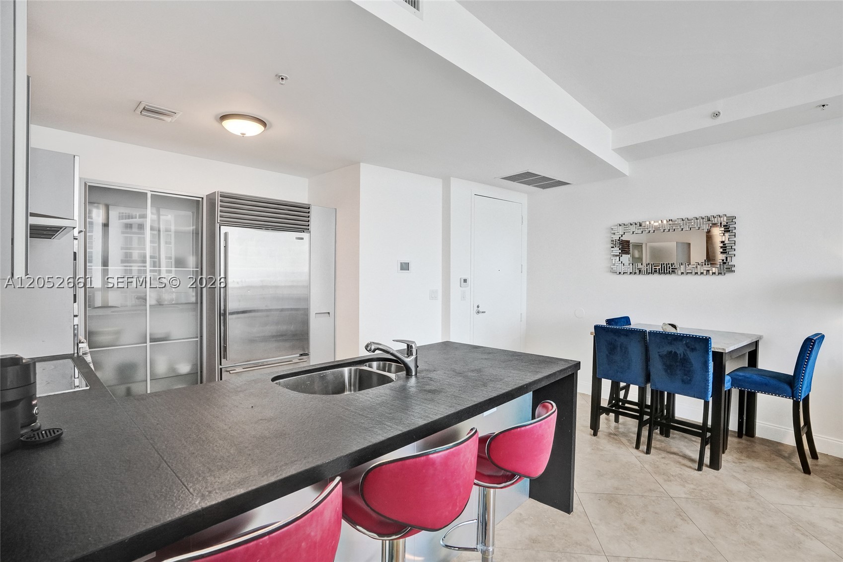 TRUMP ROYALE CONDO - Residential Lease