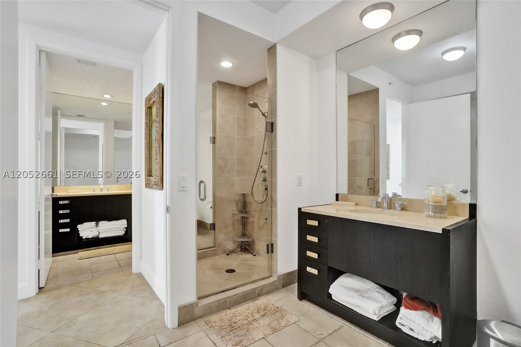 TRUMP ROYALE CONDO - Residential Lease