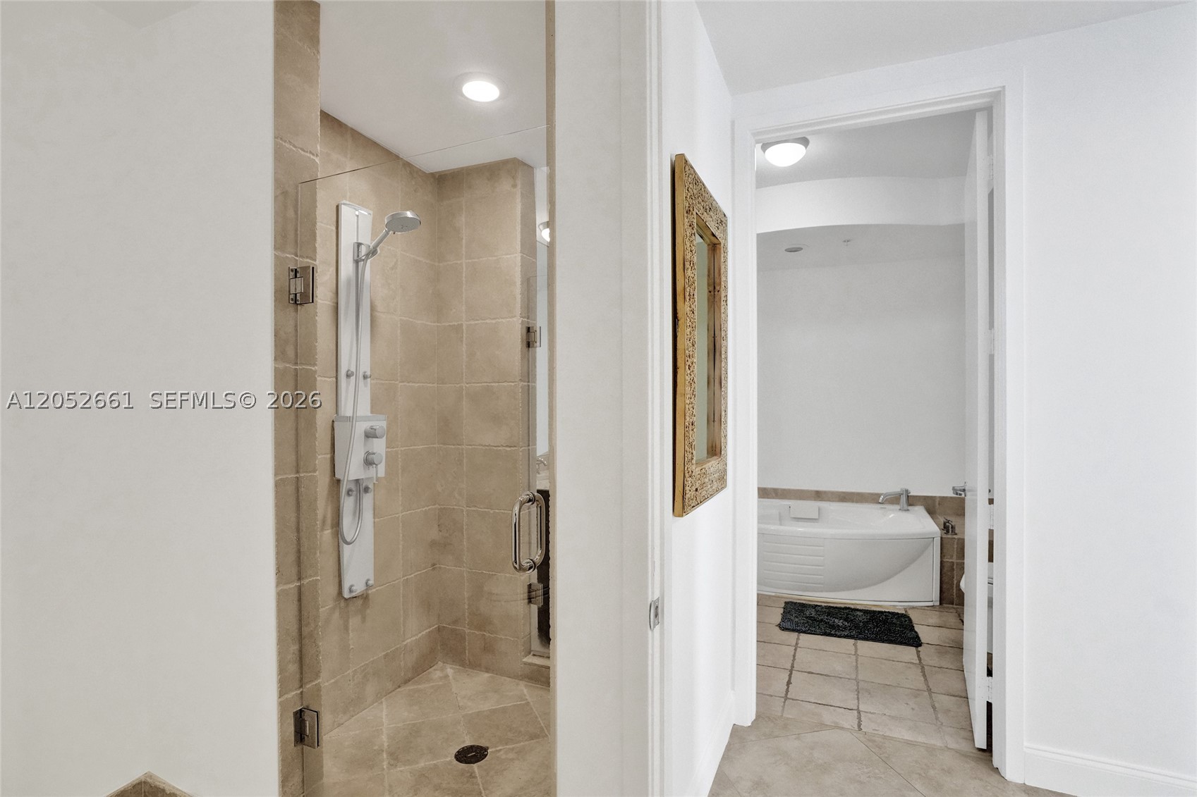 TRUMP ROYALE CONDO - Residential Lease