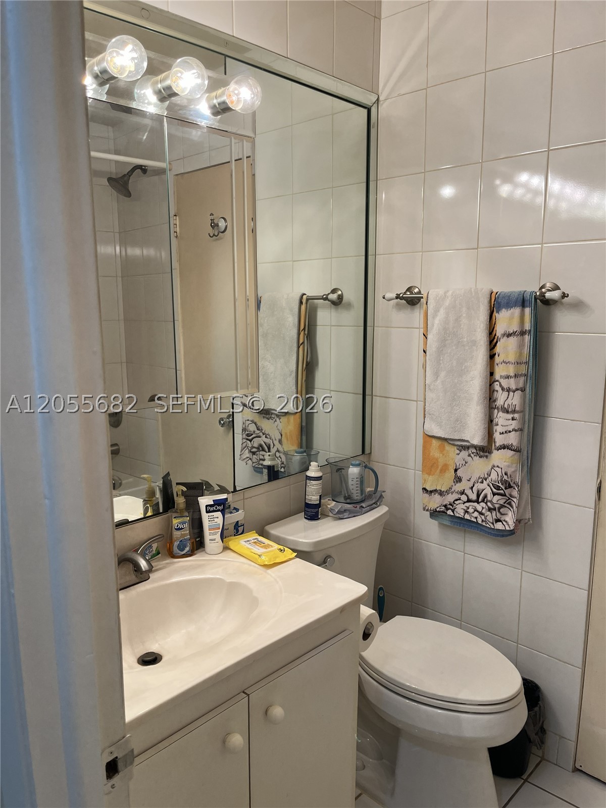 GOLDEN ISLES TOWERS CONDO - Residential