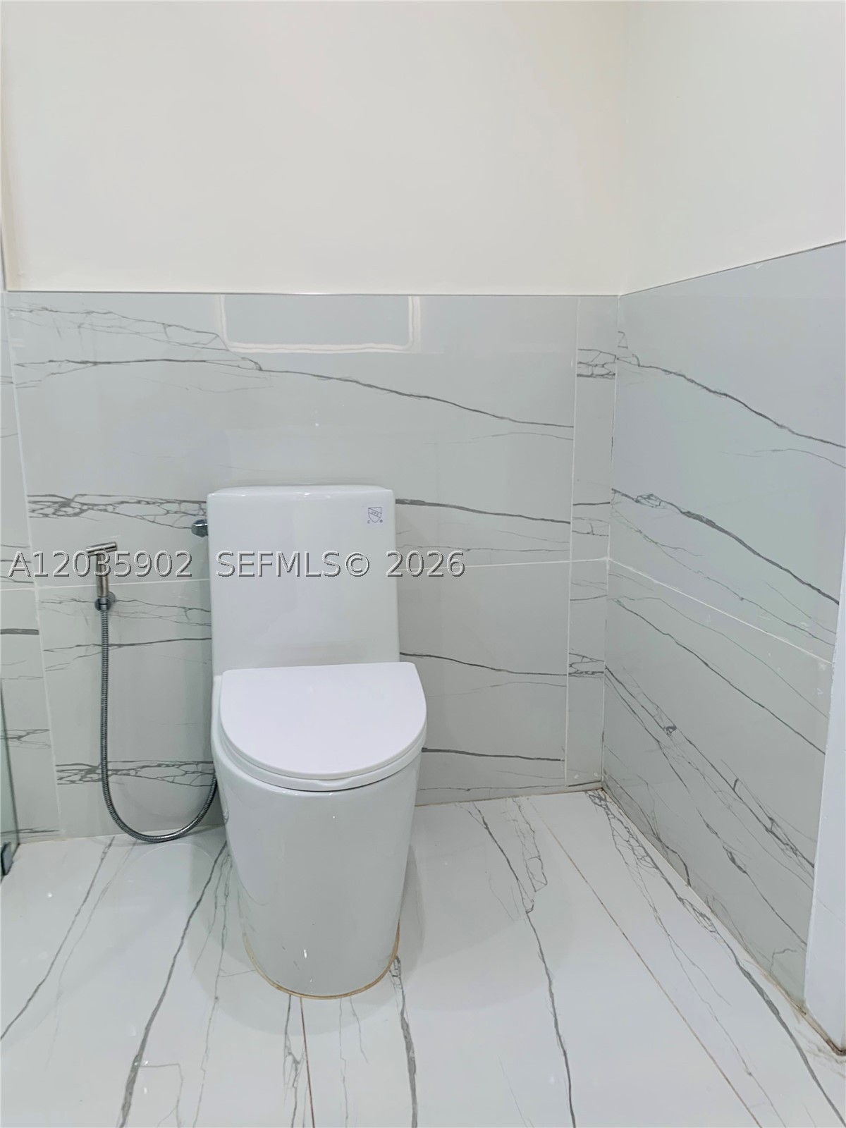 CAROL CITY RED ROAD MANOR - Residential Lease