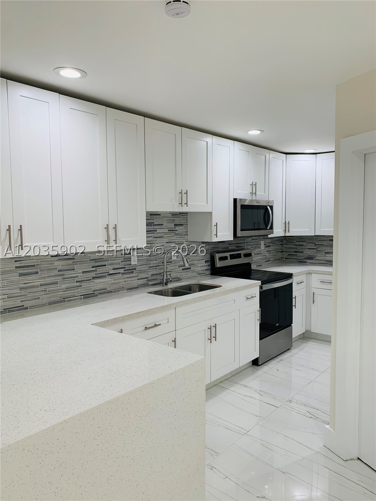 CAROL CITY RED ROAD MANOR - Residential Lease