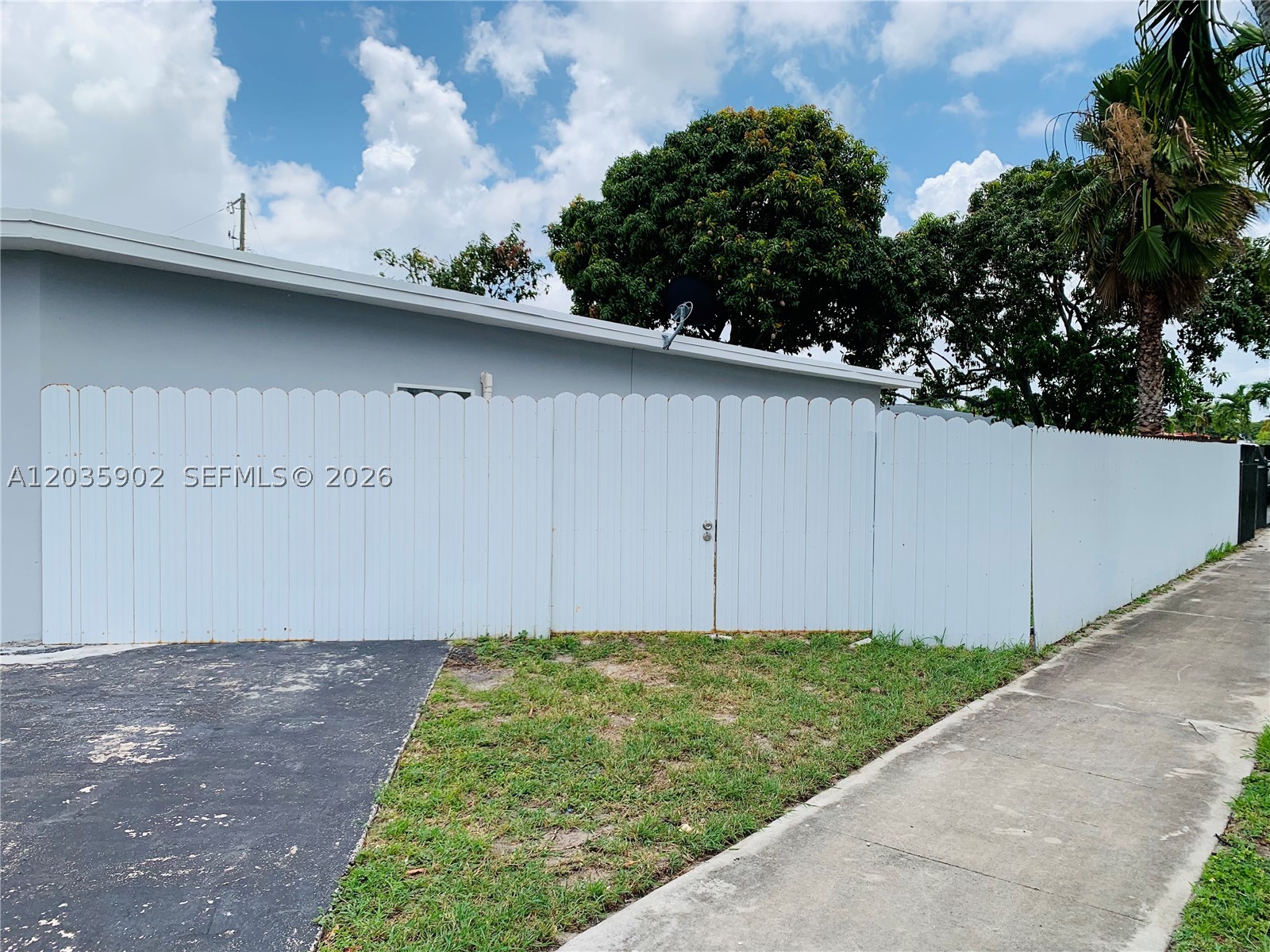 CAROL CITY RED ROAD MANOR - Residential Lease