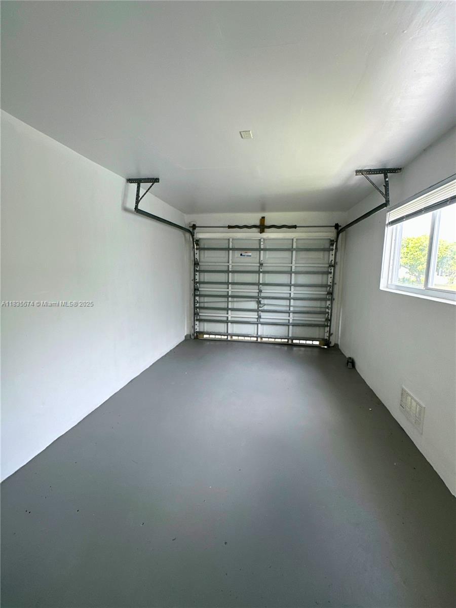 OAKLAND ESTATES 7TH SECTI - Residential