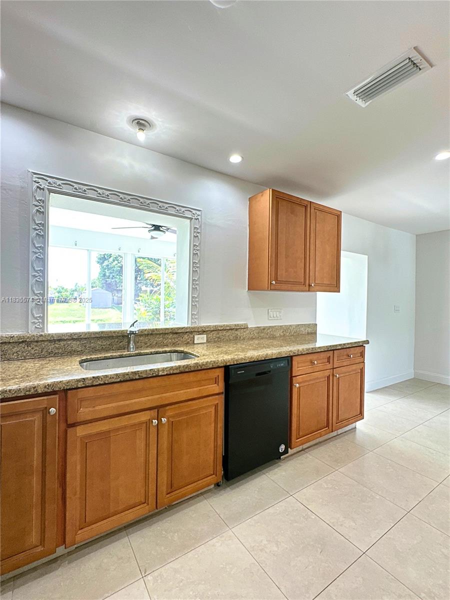 OAKLAND ESTATES 7TH SECTI - Residential