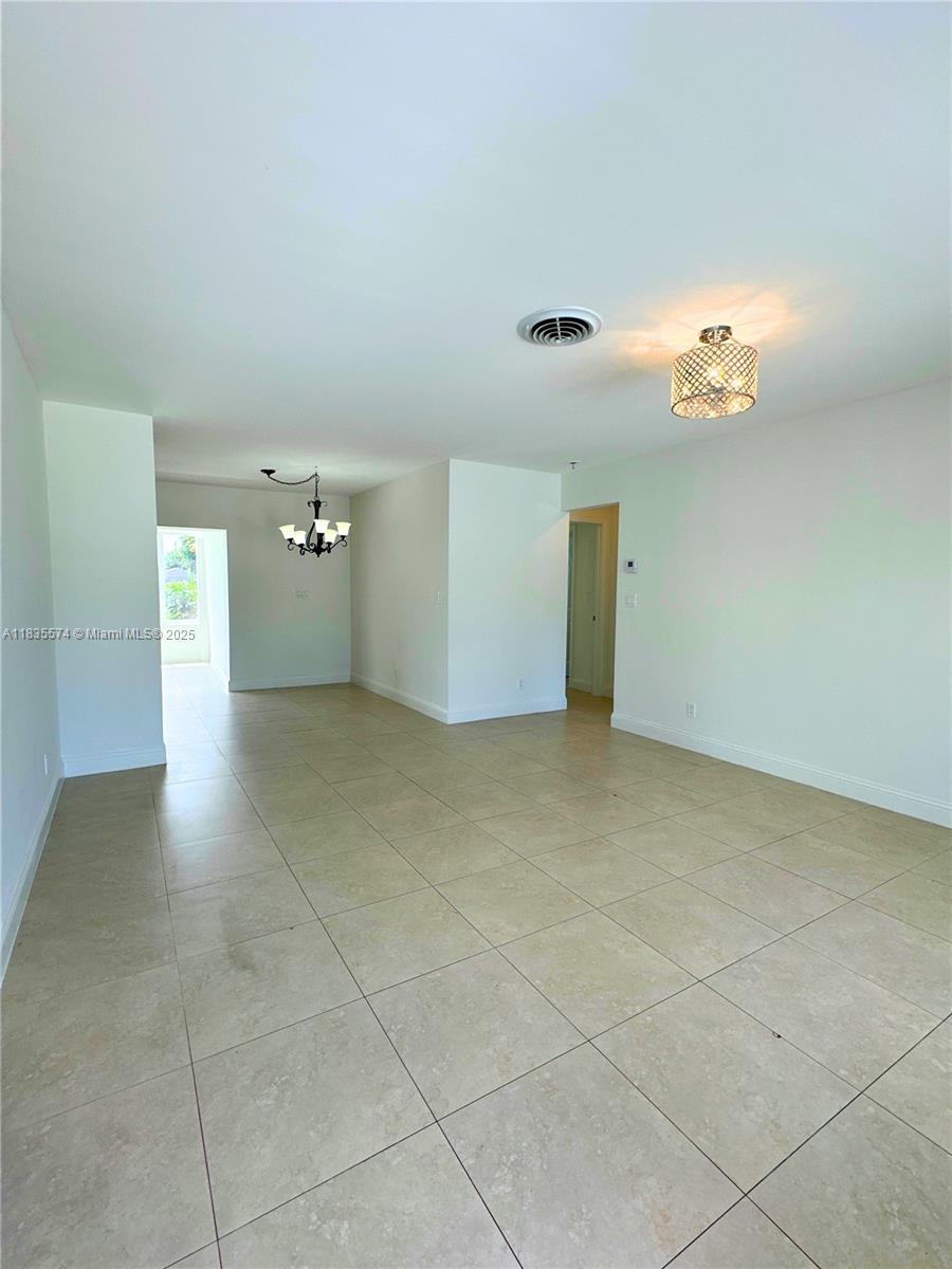 OAKLAND ESTATES 7TH SECTI - Residential