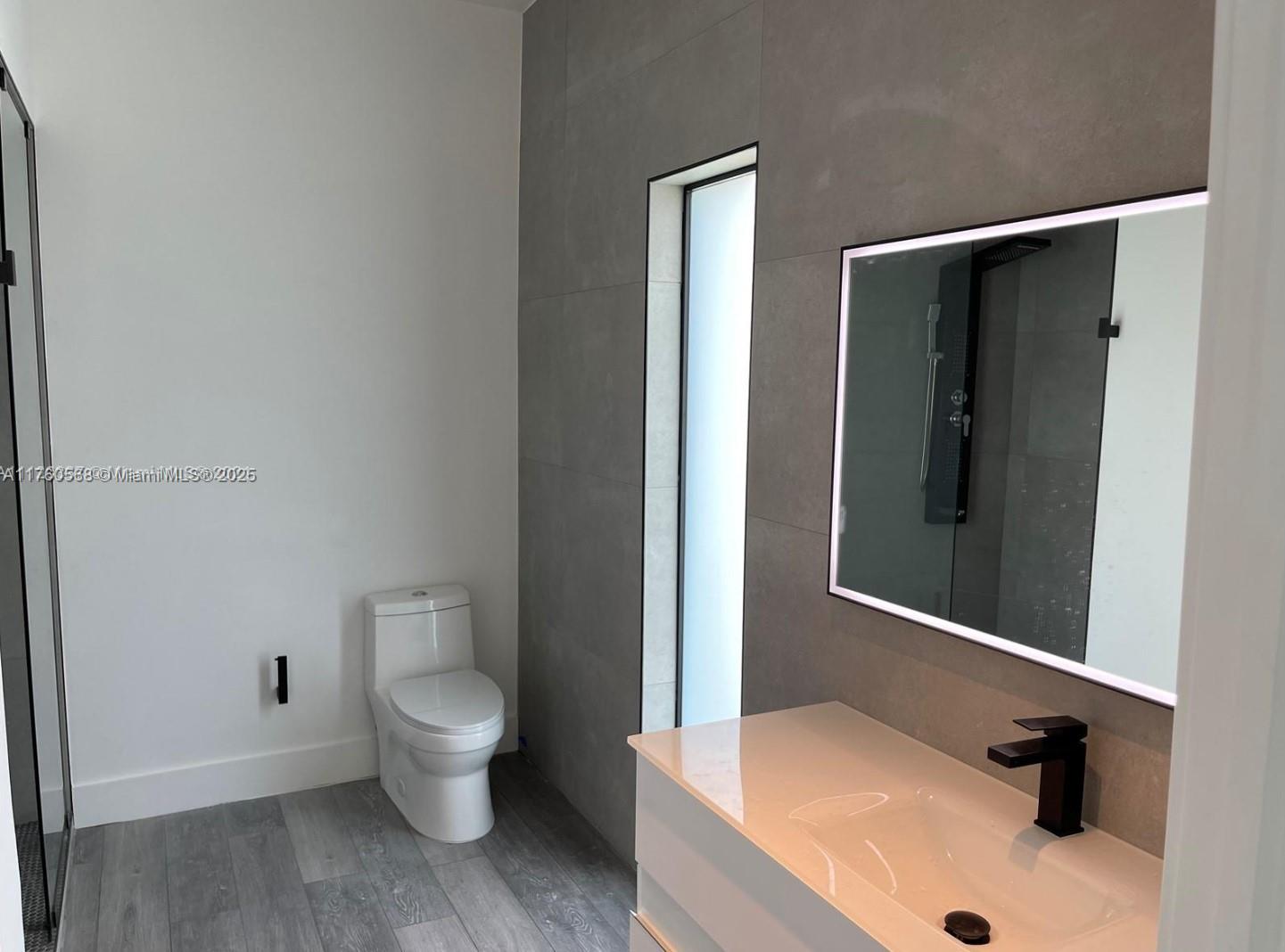 GREYKNOLL ESTATES - Residential