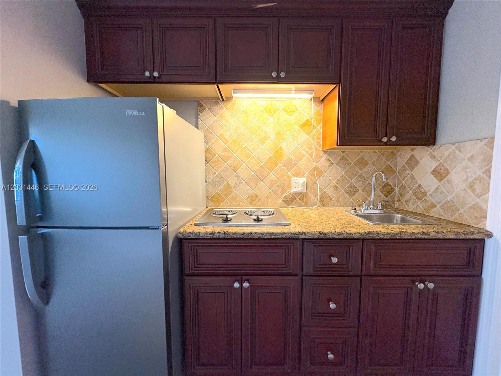 CORAL RIDGE GALT ADD NO 1 - Residential Lease