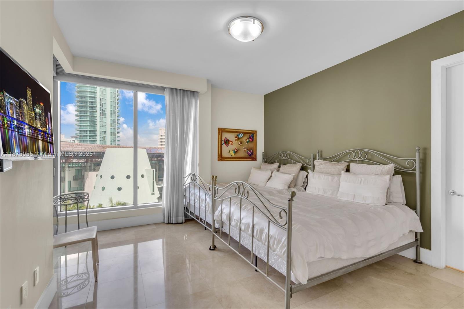 THE RESIDENCES AT THE BAT - Residential