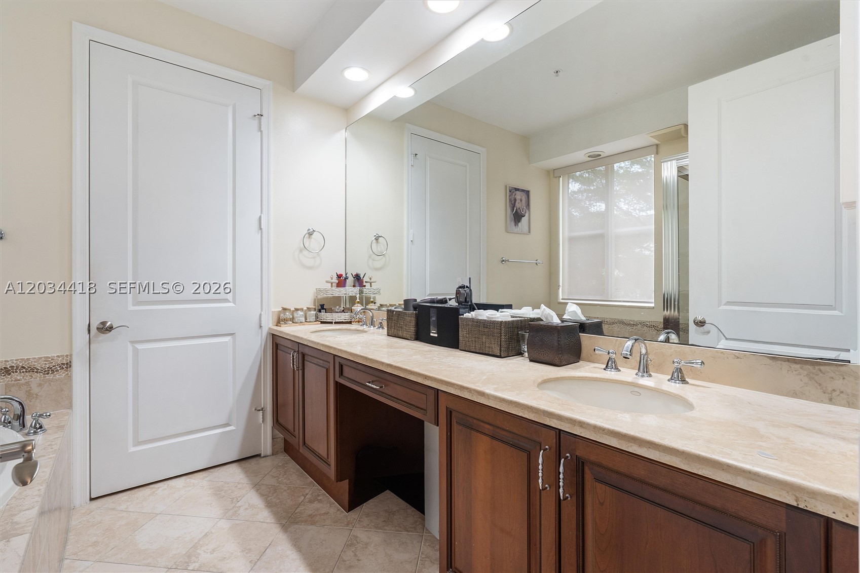 VILLA ALHAMBRA CONDO - Residential Lease