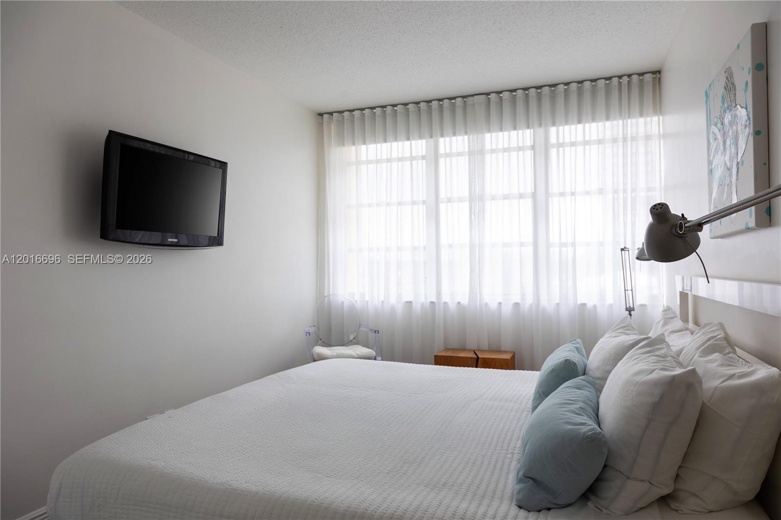 IMPERIAL TOWERS CONDO - Residential
