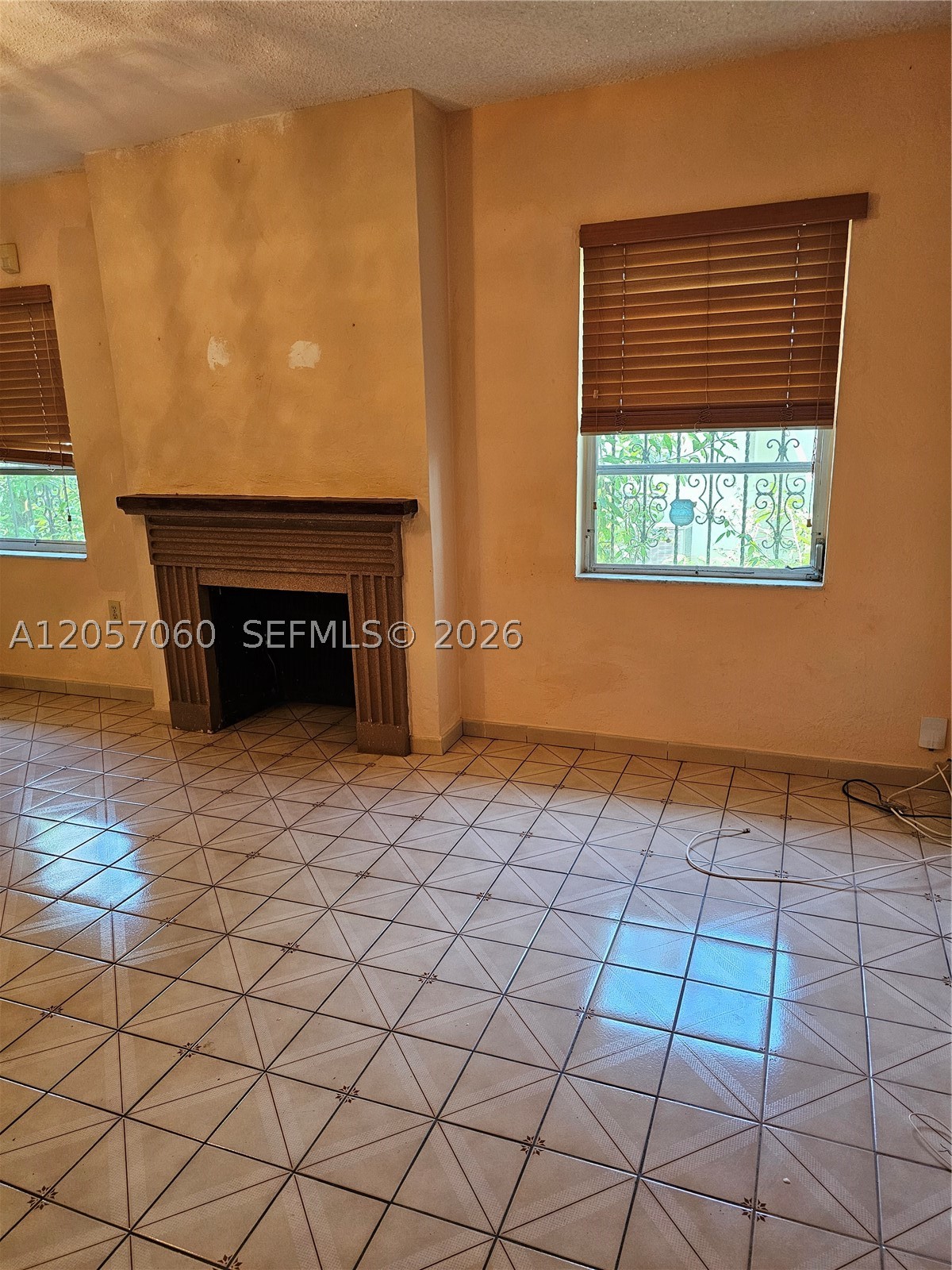 CORAL GABLES FLAGLER STRE - Residential