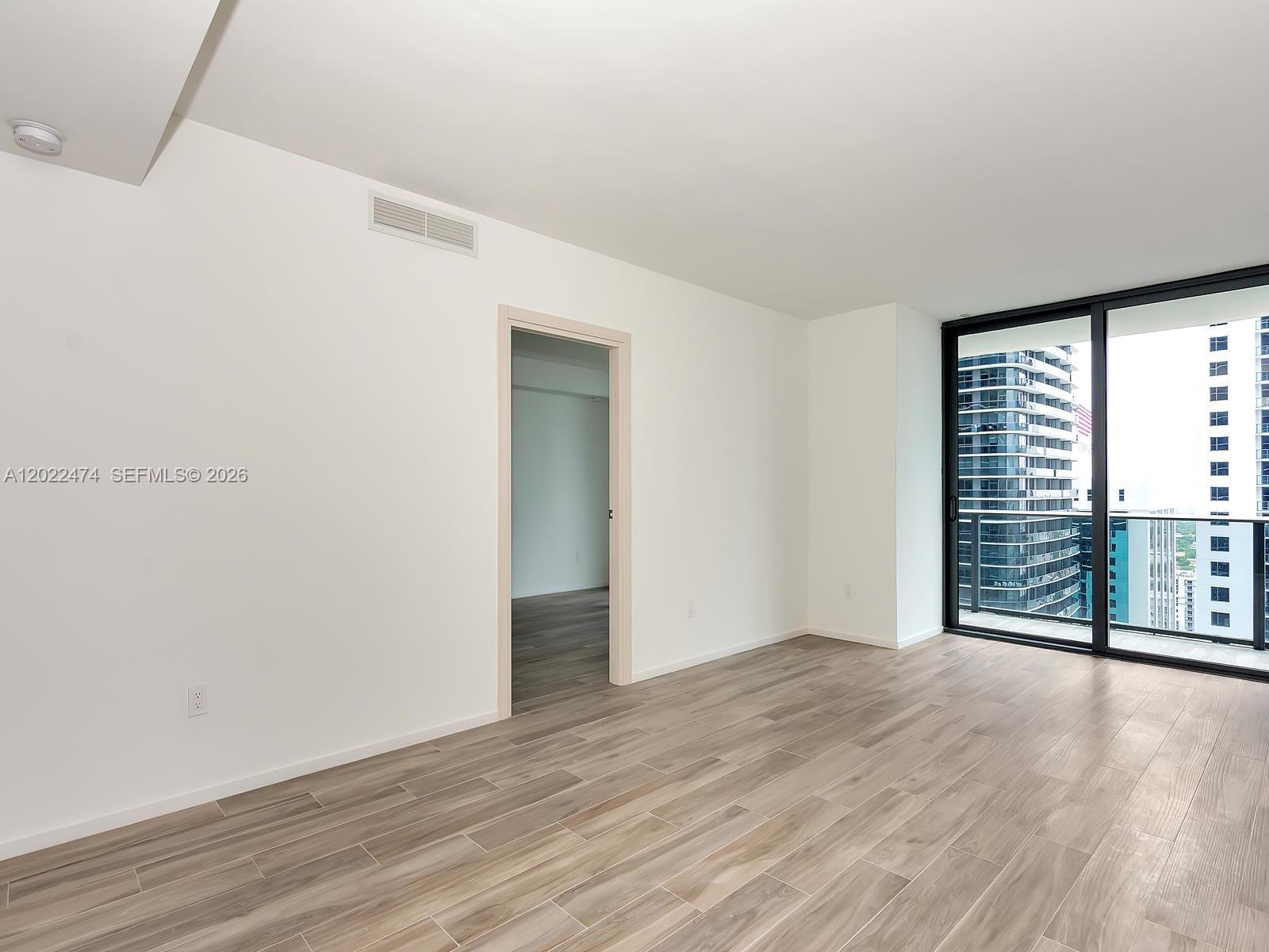SLS LUX Residences - Residential