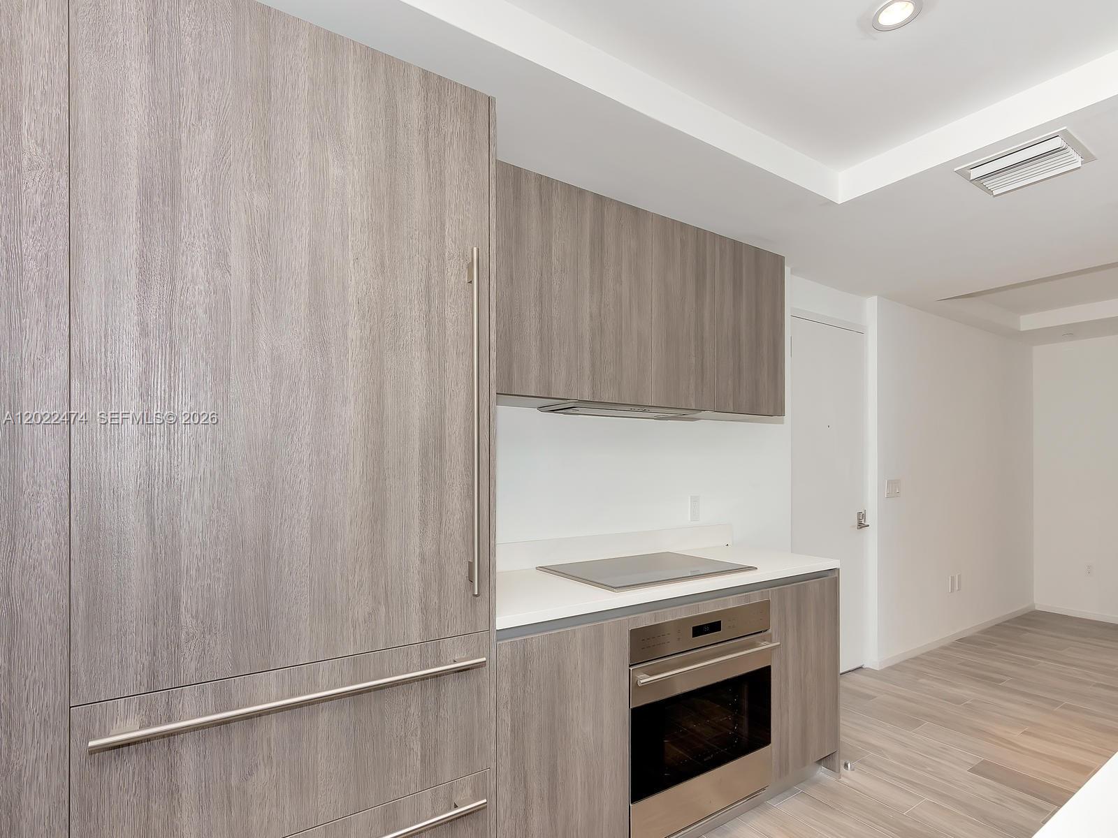 SLS LUX Residences - Residential