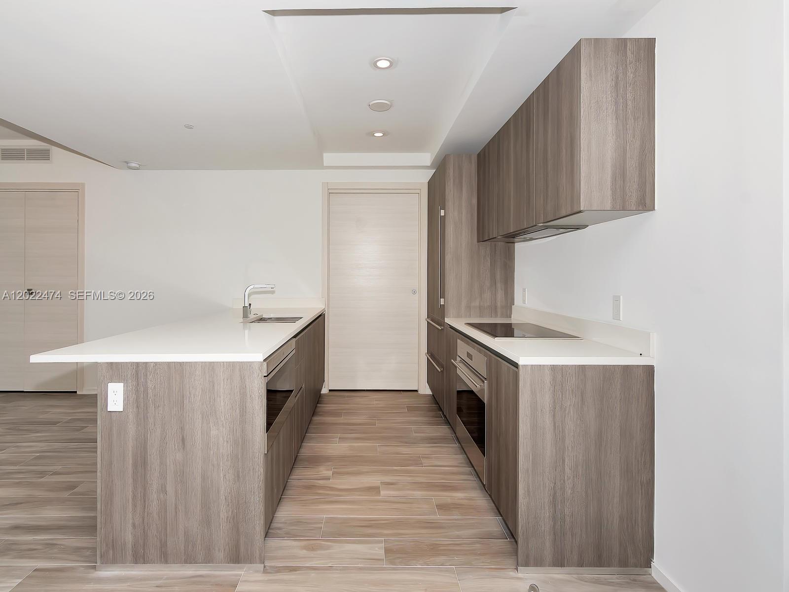 SLS LUX Residences - Residential