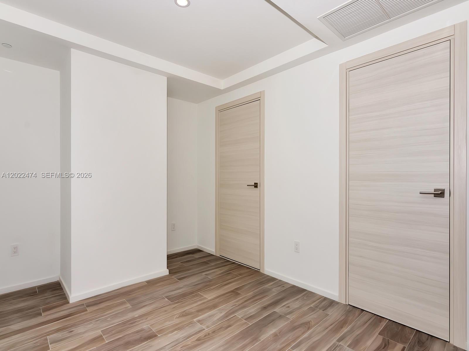 SLS LUX Residences - Residential